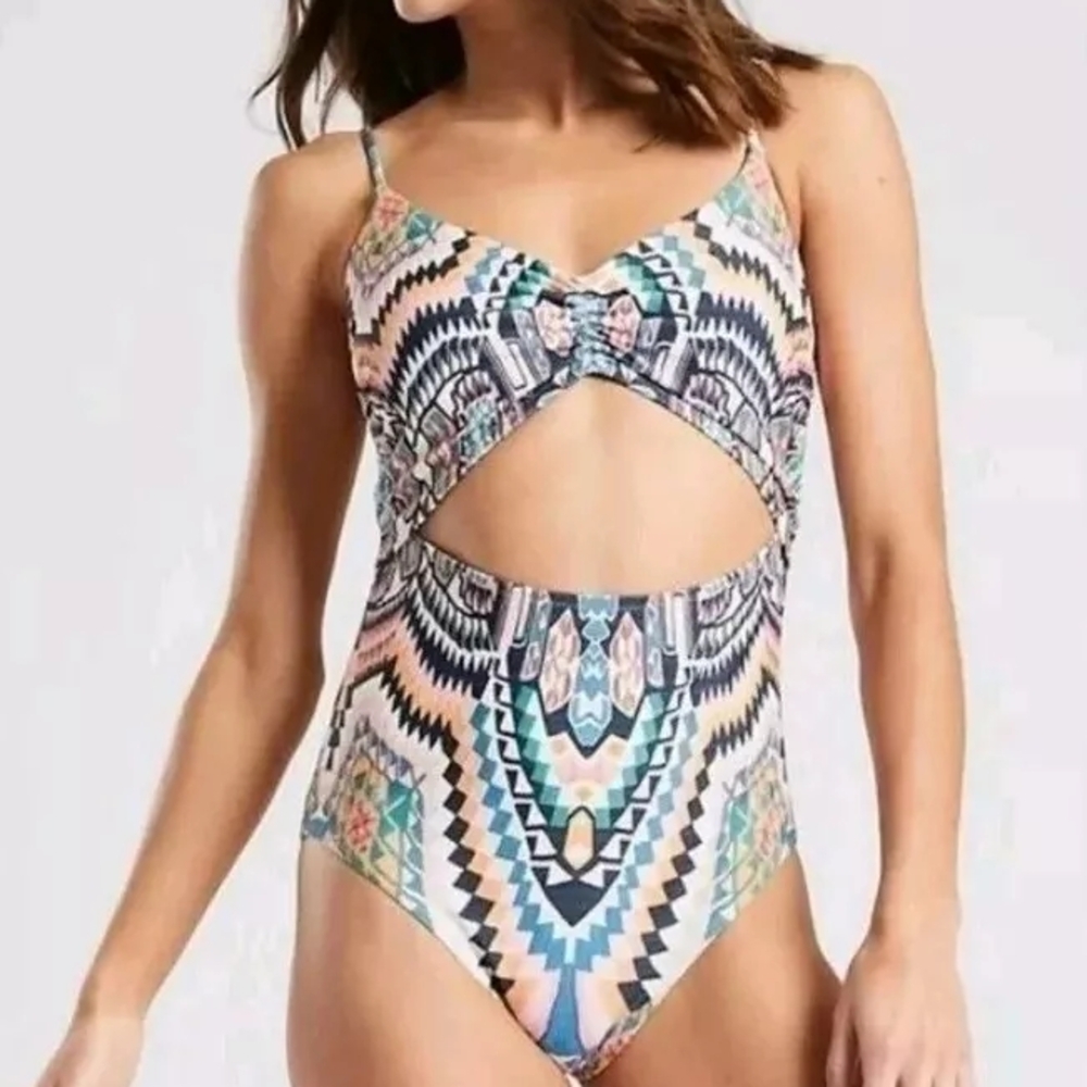 EUC Athleta Desert Geo Cutout Onepiece, Size Medium - Picture 3 of 6